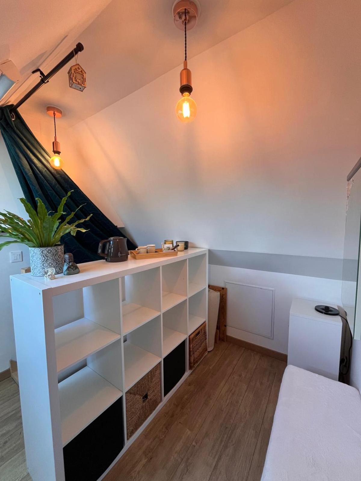 Апартаменти Chambre 2Eme Etage Avec Bureau, Wc Et Lavabo Prive, Au Calme En Impasse, Bourg 300M Et Bras De Mer 1Km! Crach Екстер'єр фото